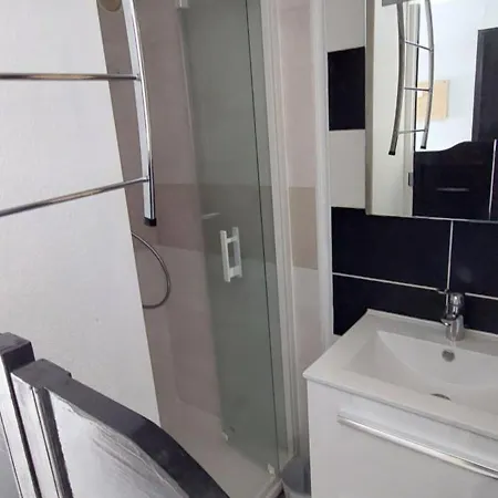 Rdj Cap D' Lägenhet